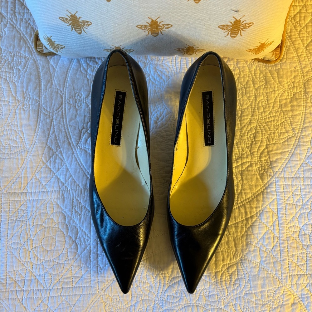 Bandolino Black Pumps